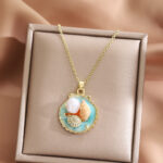 Shell Pendant Necklace